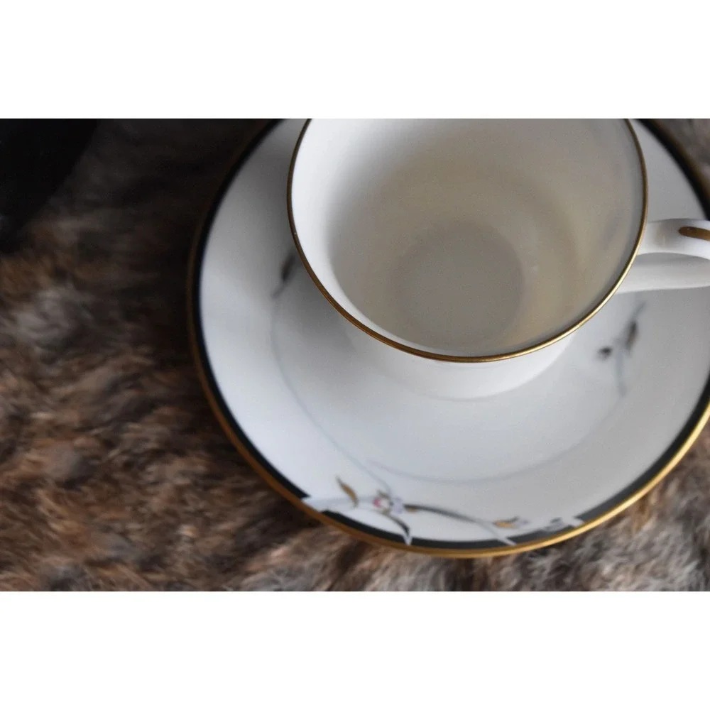 Gorham iris Manhattan footed‎ teacup + saucer black 24k Gold | elegant 90s